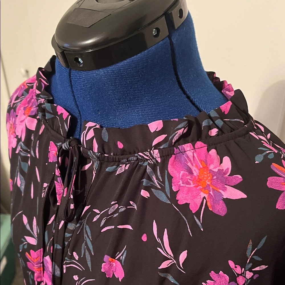 Counterparts Black and Pink Floral Long Sleeve Blouse V Neck Elastic Wrists | XL - Picture 4 of 12